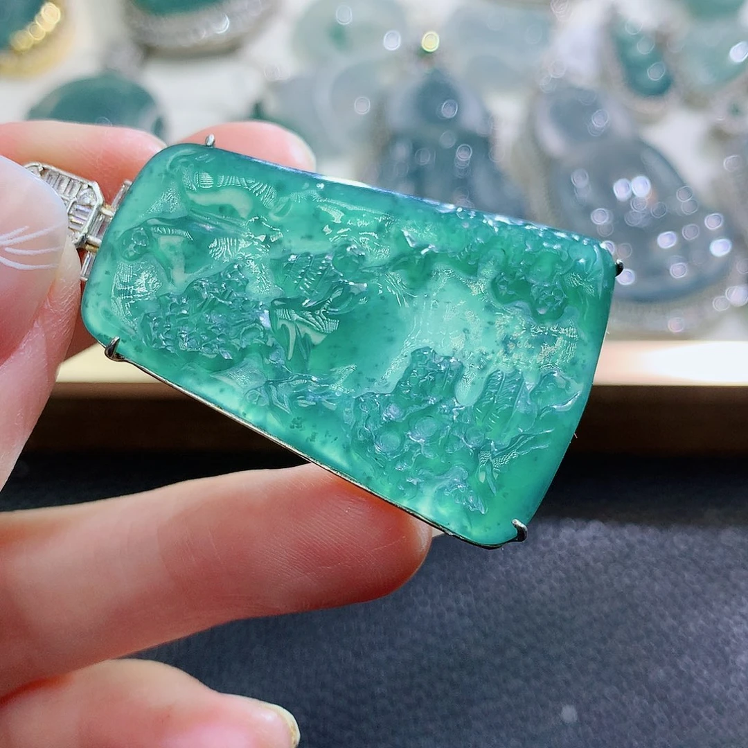 翡翠颈饰银S925镶嵌翡翠