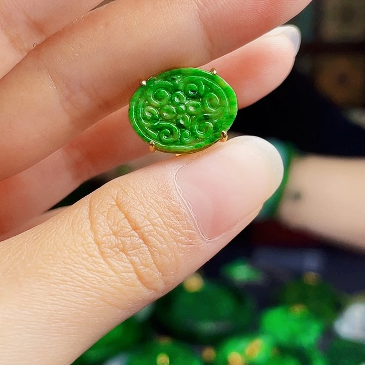 翡翠银S925镶嵌颈饰多样性