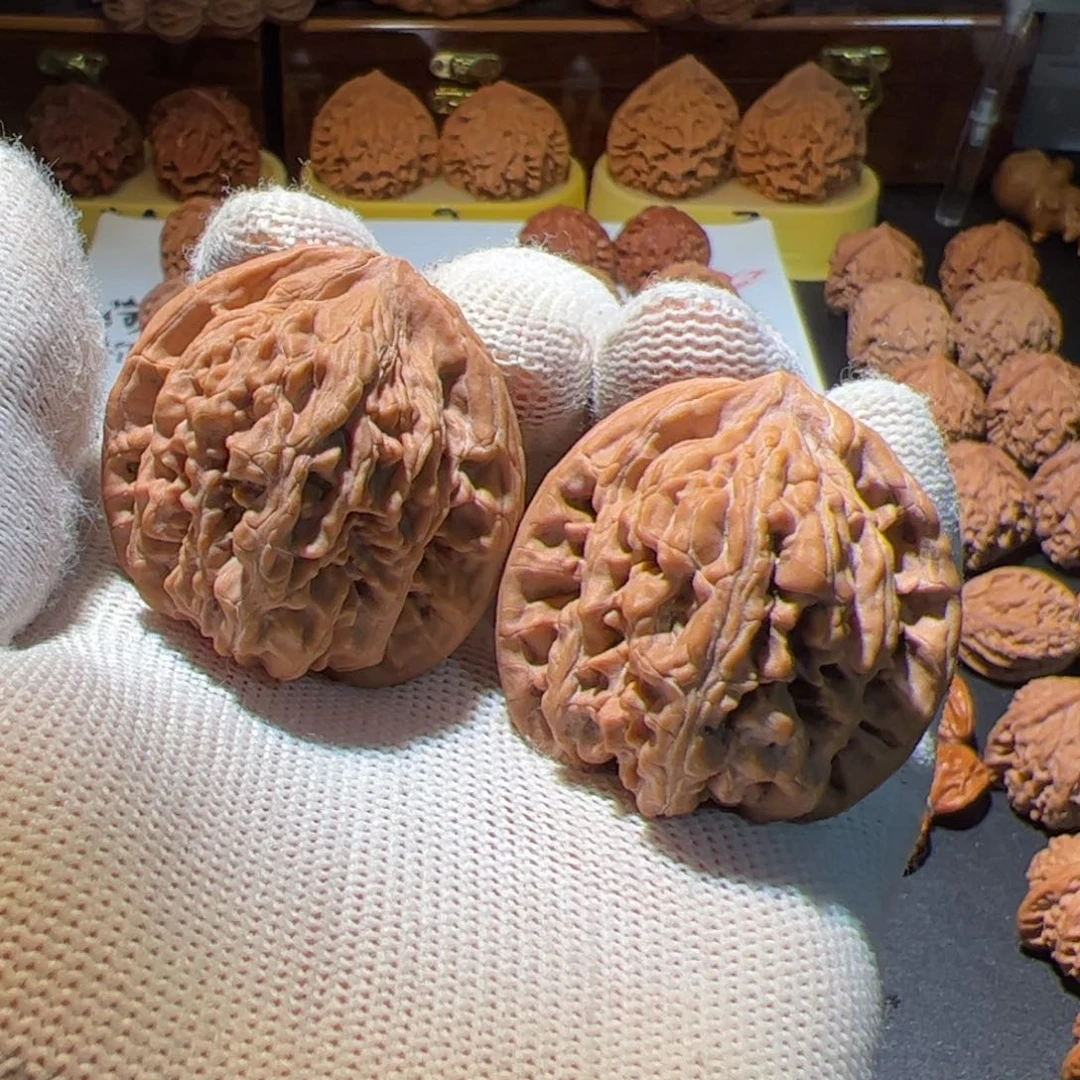 文玩核桃把件二***子气壮山河