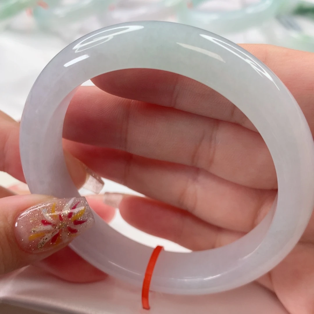 翡翠手镯未镶嵌56.1圈口清爽小温柔