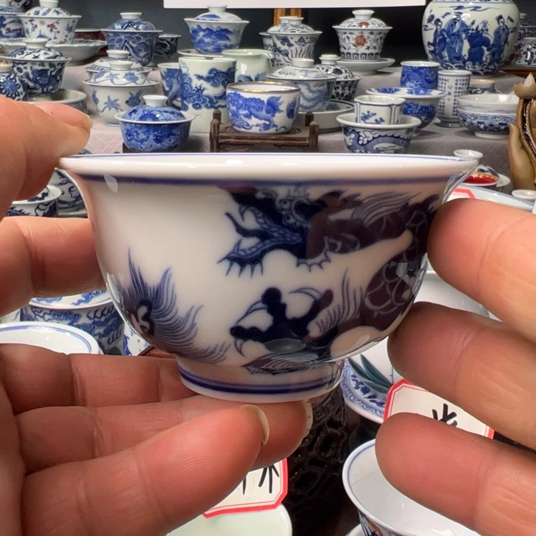 摆件景德镇青花瓷器