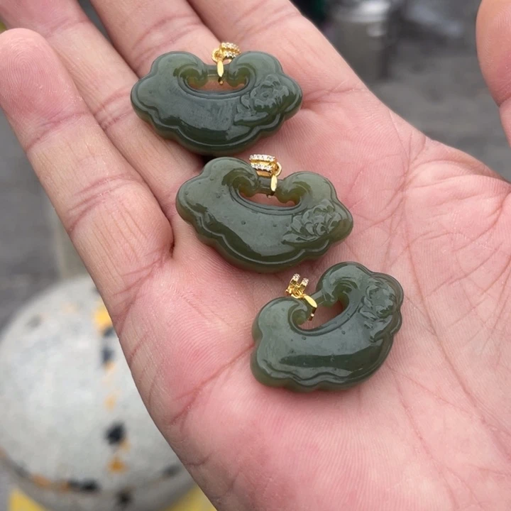 和田玉未镶嵌颈饰多样性发货，发其一