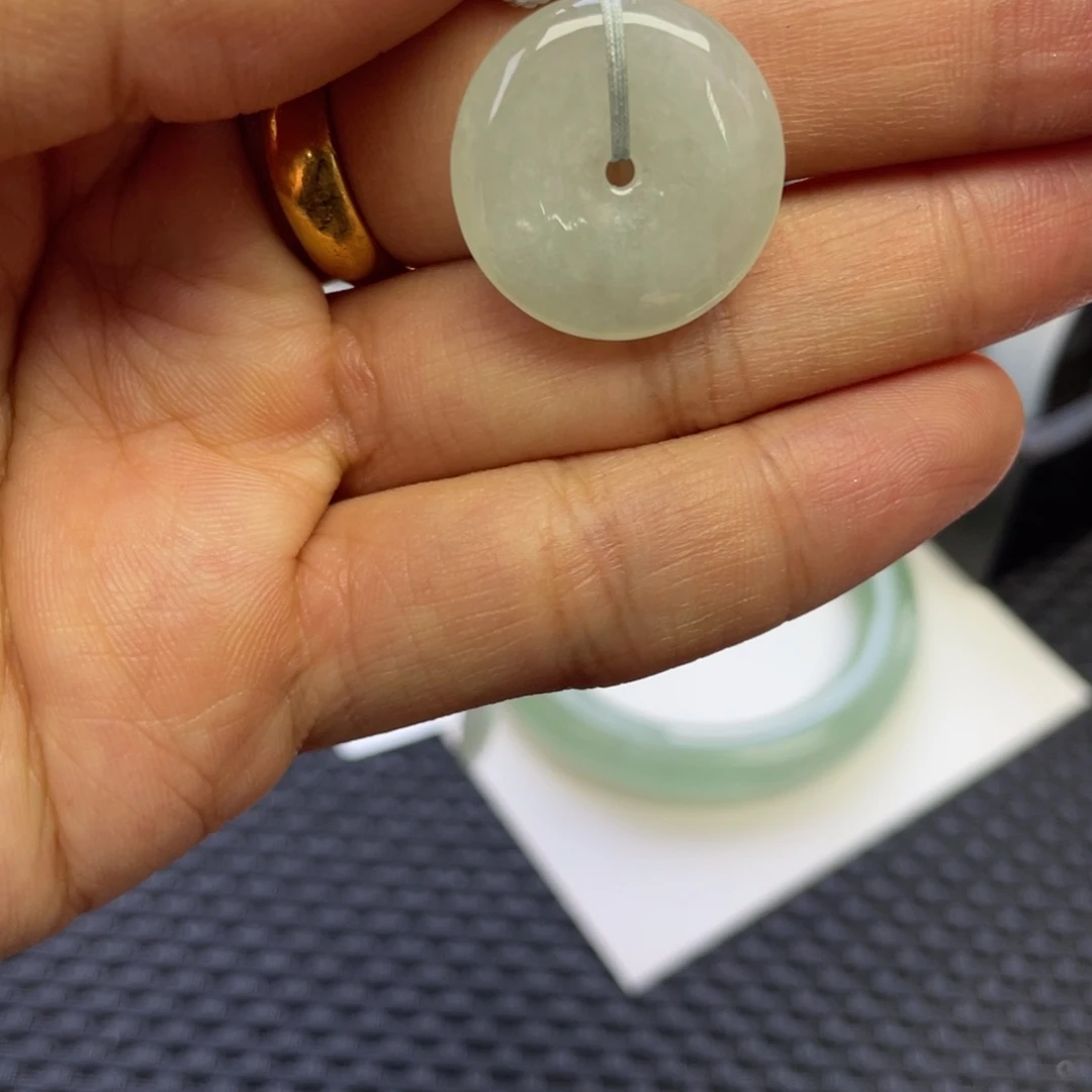 翡翠未镶嵌颈饰翡翠平安扣挂件