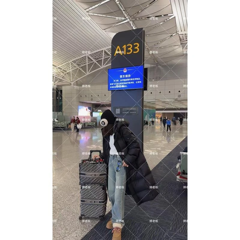 『婷老板』新款、长款黑色鹅绒服