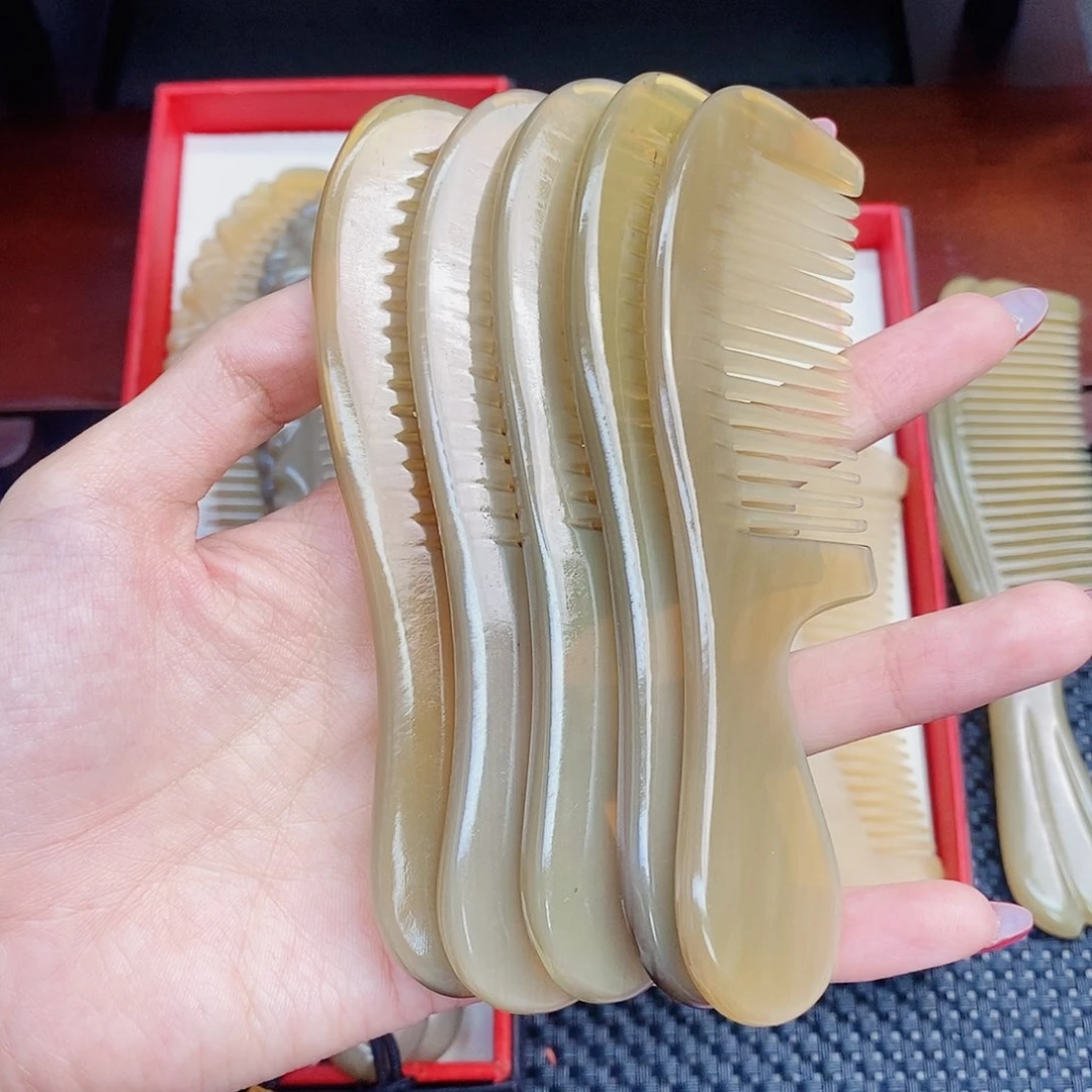 纯手工制作纯牛角梳子