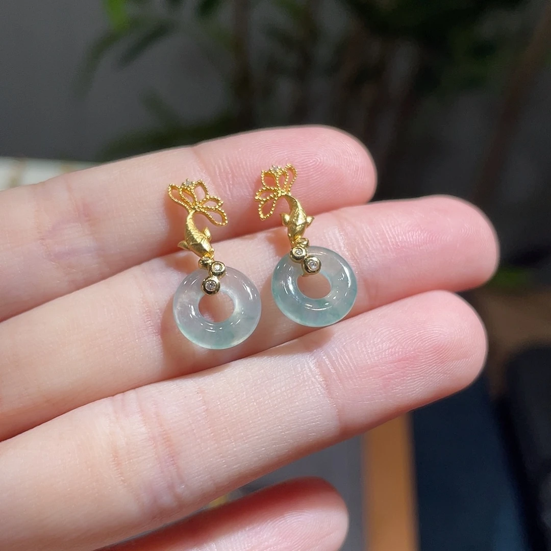 18K金镶嵌翡翠耳饰锦鲤甜甜圈