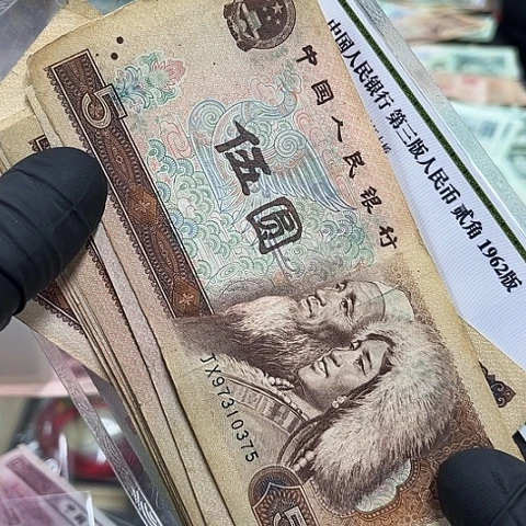 犟*肉健健康康平平安安