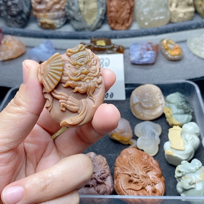 【闪购商品】定制石英质玉吊坠未镶嵌