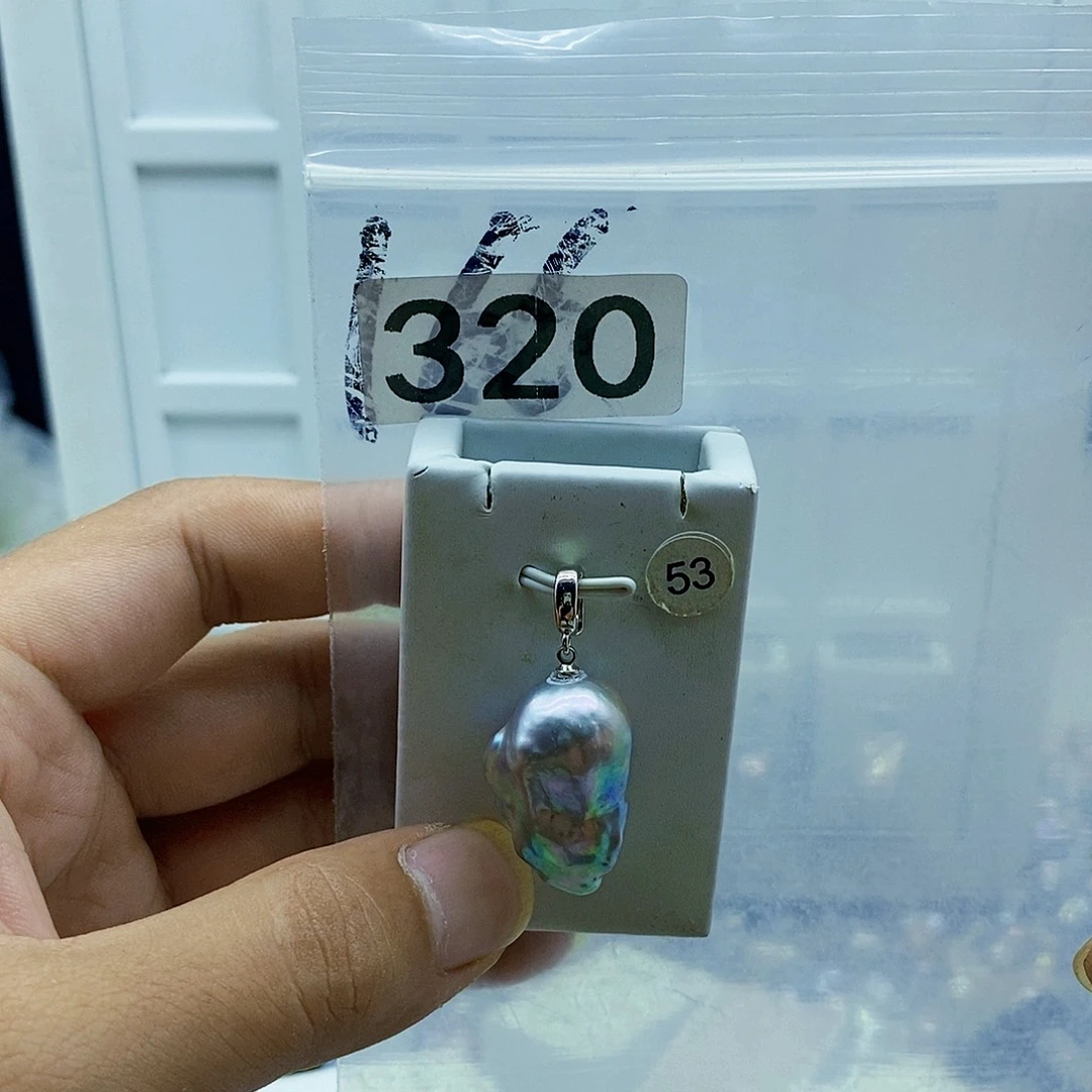 淡水珍珠合金颈饰