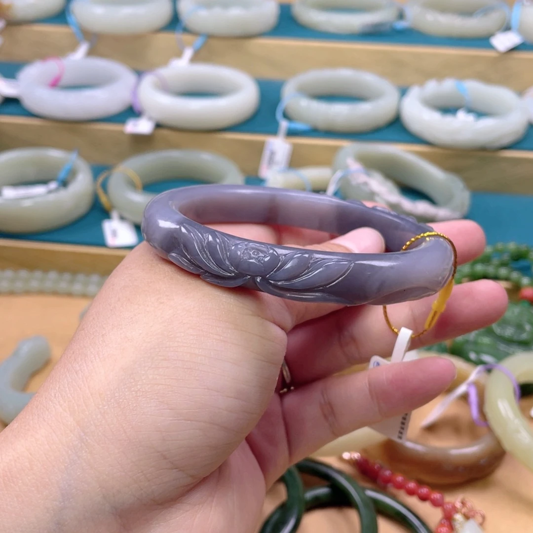 和田玉手镯未镶嵌75圈口62