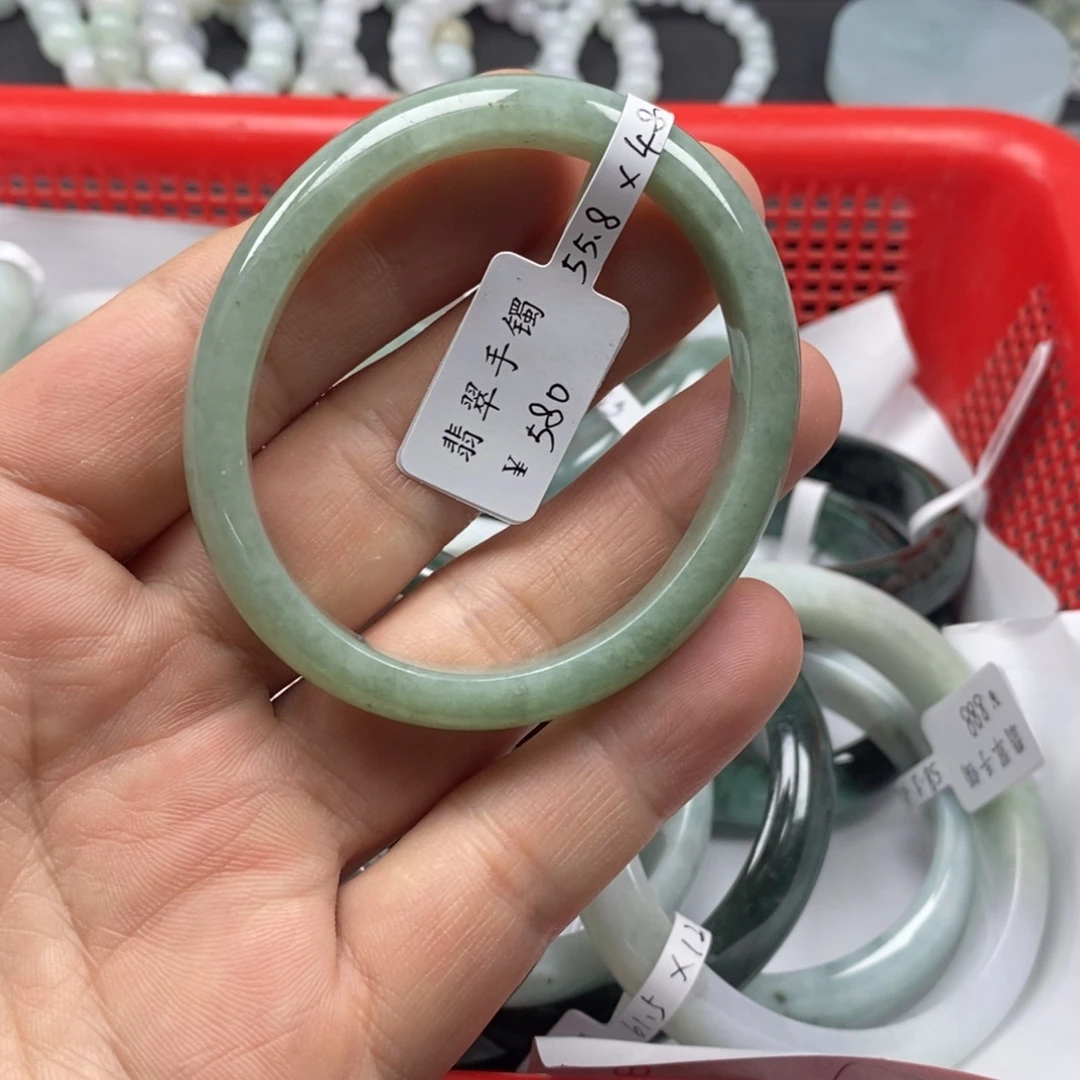翡翠未镶嵌手镯翡翠手镯贵妇55.8
