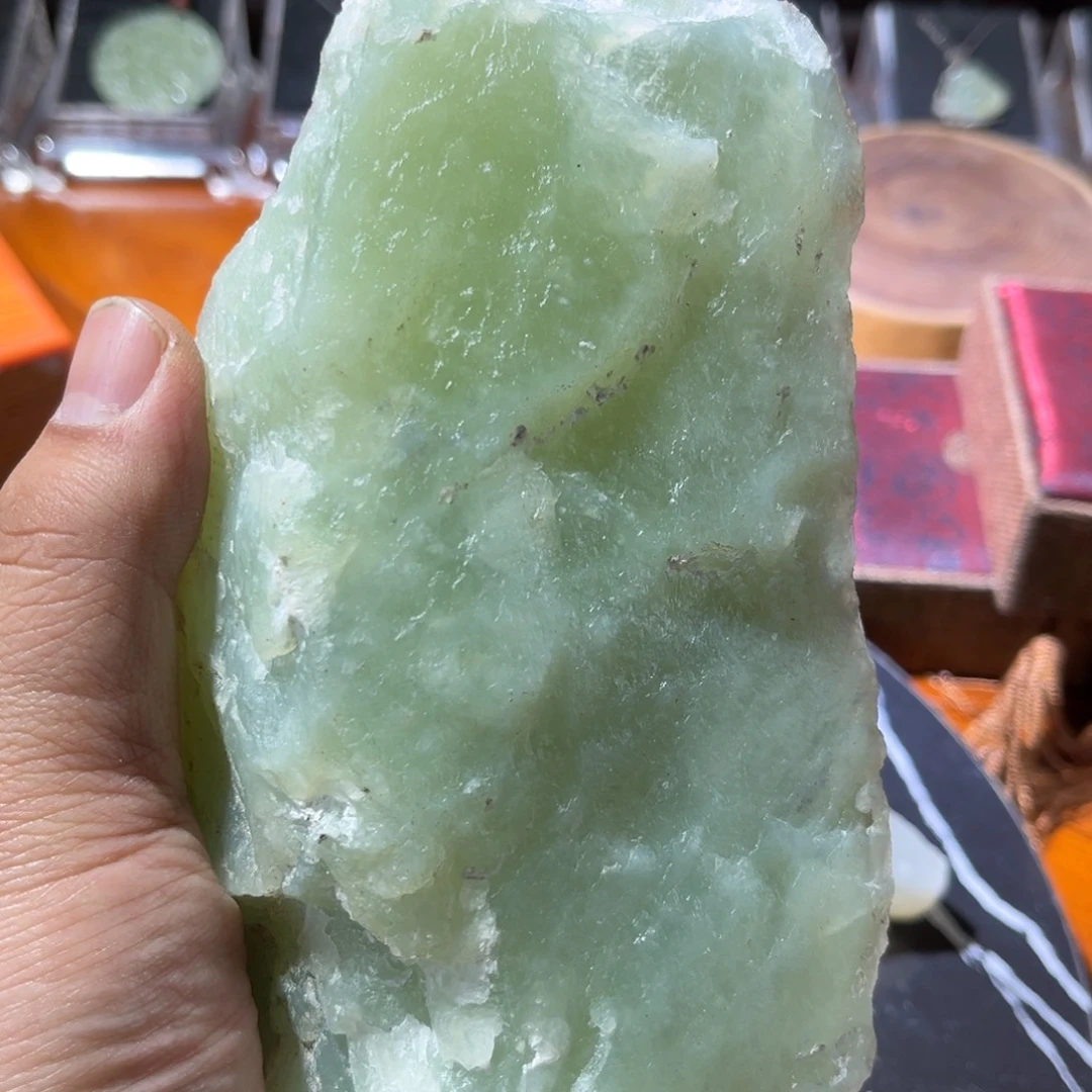 蛇纹石玉未镶嵌珠宝奇石