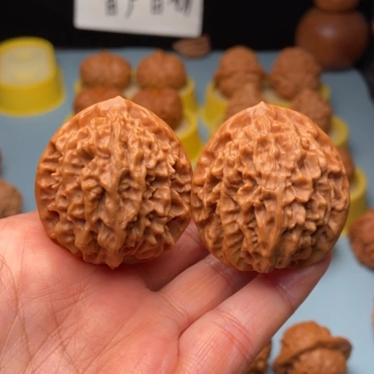 吊坠文玩核桃京八对 39.5
