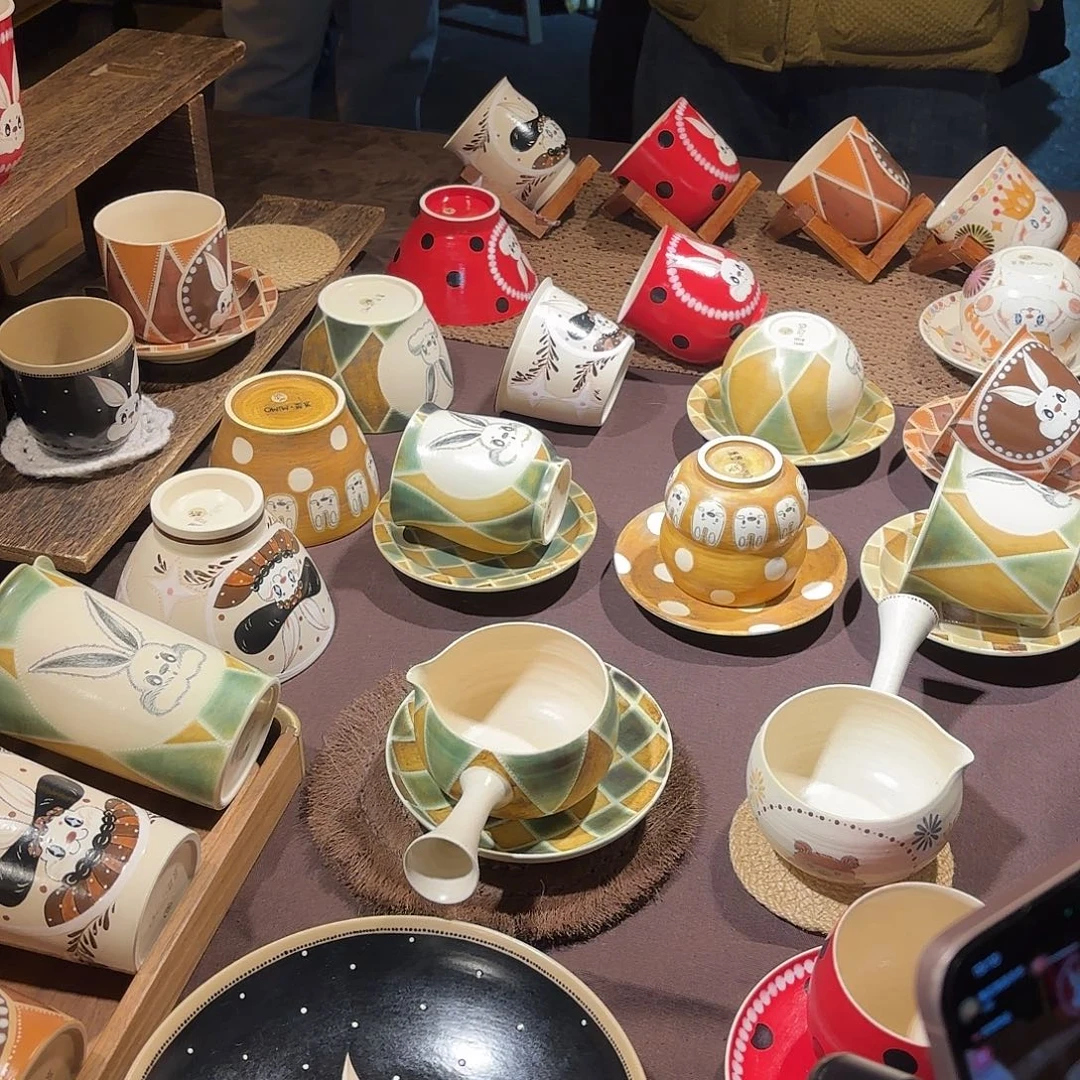 陶瓷陶瓷陶瓷摊位151