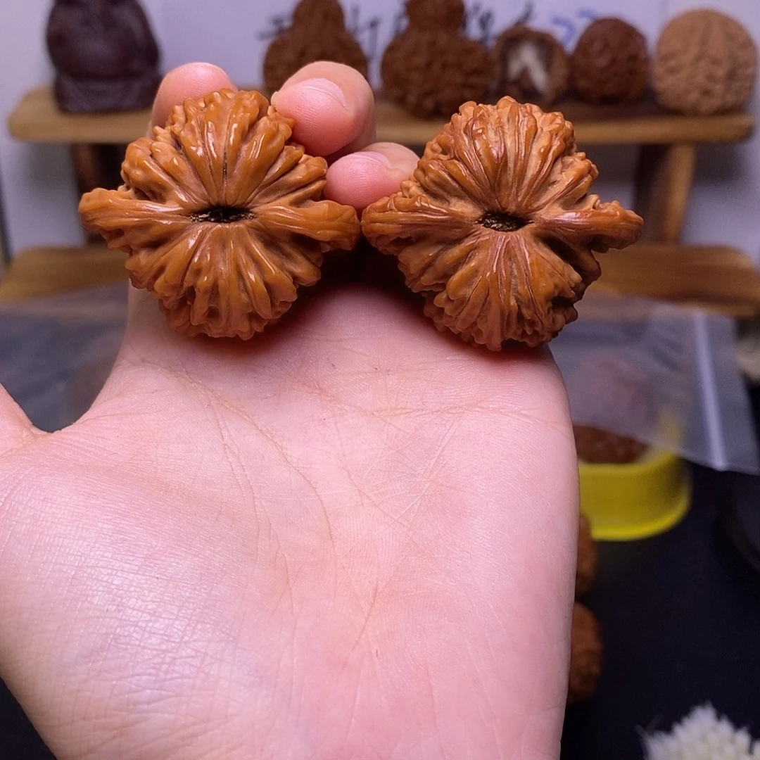 大***洋吊坠文玩核桃篓子福利