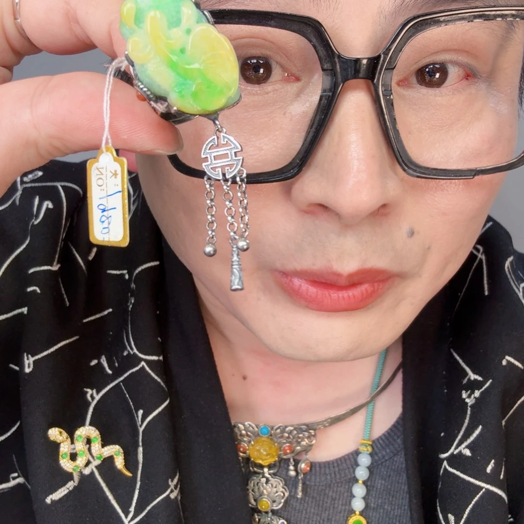 翡翠颈饰未镶嵌一个