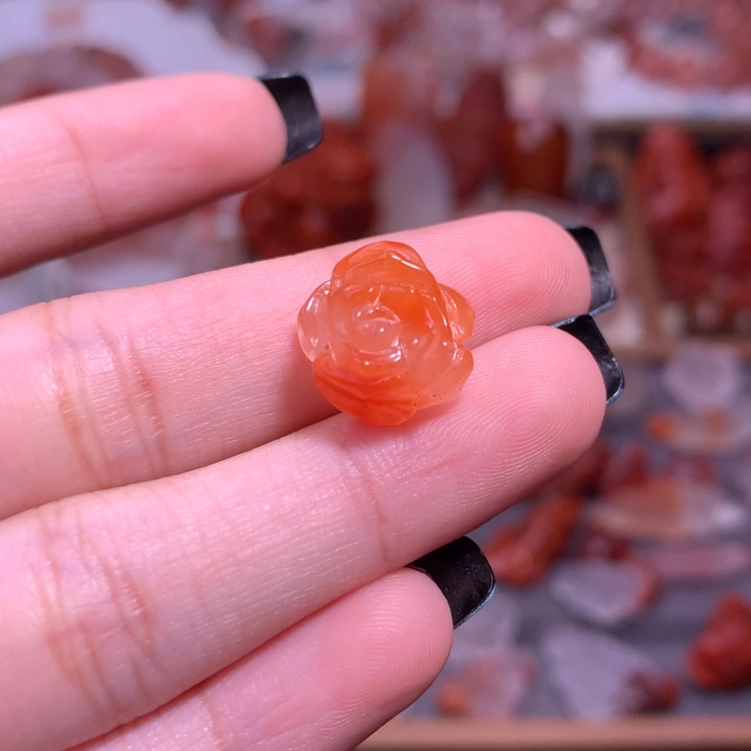南红玛瑙未镶嵌珠宝半成品玫瑰花