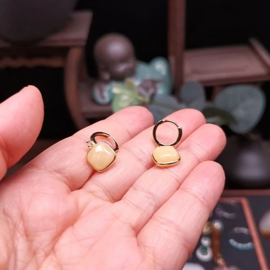 酸****银S925镶嵌蜜蜡耳饰