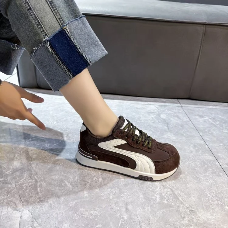 阿甘德训鞋女鞋子2025新款爆款秋季薄款超火百搭运动休闲红色板鞋