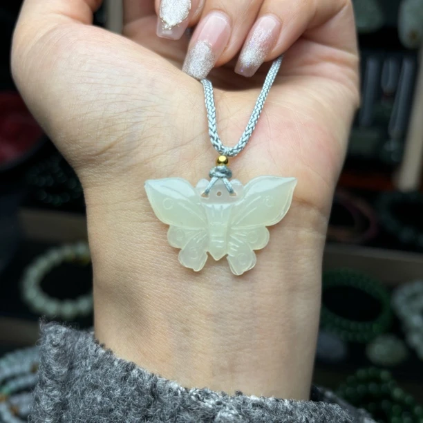 和田玉时尚简约蝴蝶锁骨链气质百搭可爱