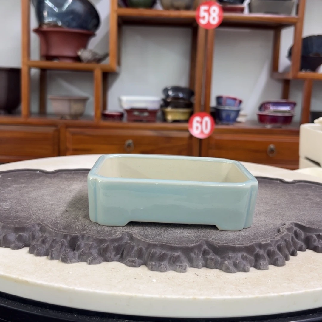 紫砂花盆瑕疵3.5-12.5-10.5。。