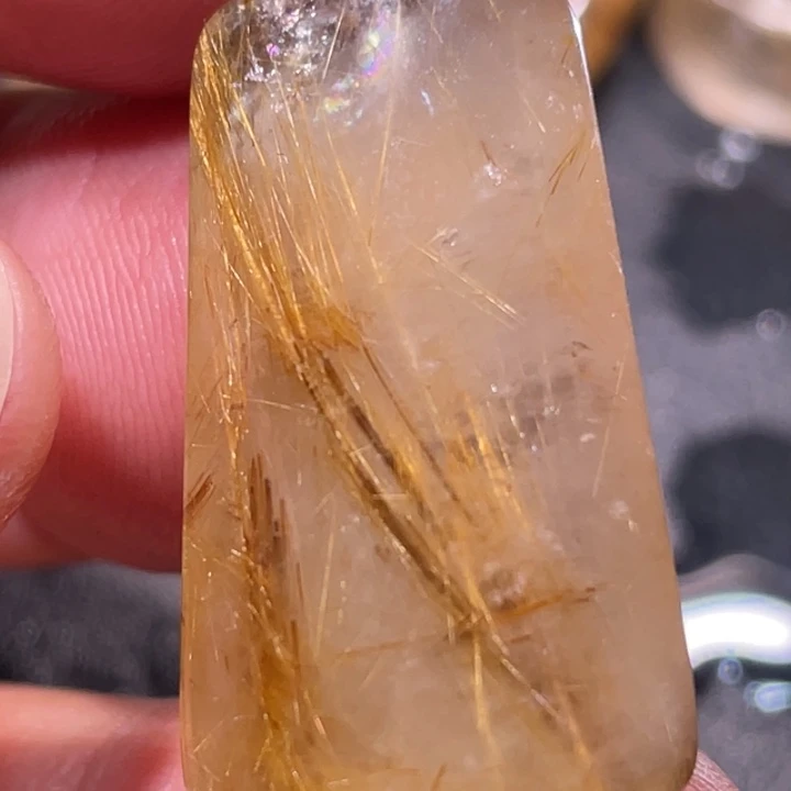 小***丫颈饰未镶嵌发晶钛晶