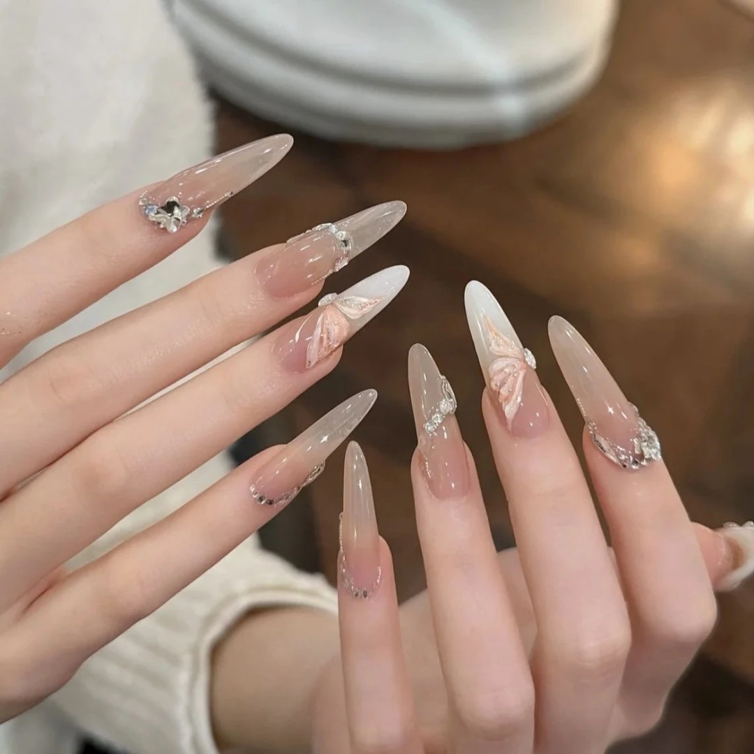 冰蝴蝶穿戴美甲气质纯欲风高级春日带钻纯手工可拆卸【破茧成蝶】