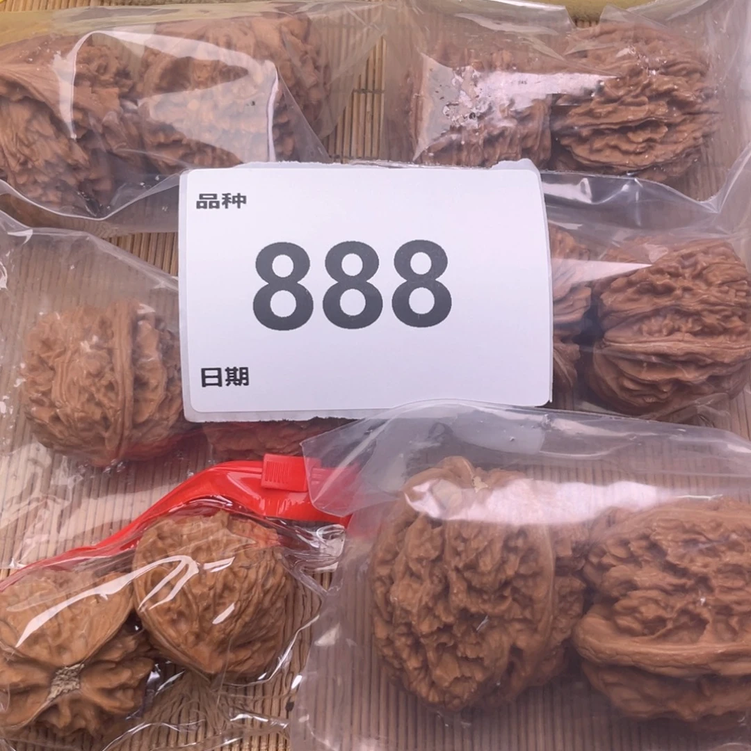 文玩核桃把件888号6对带练手将军