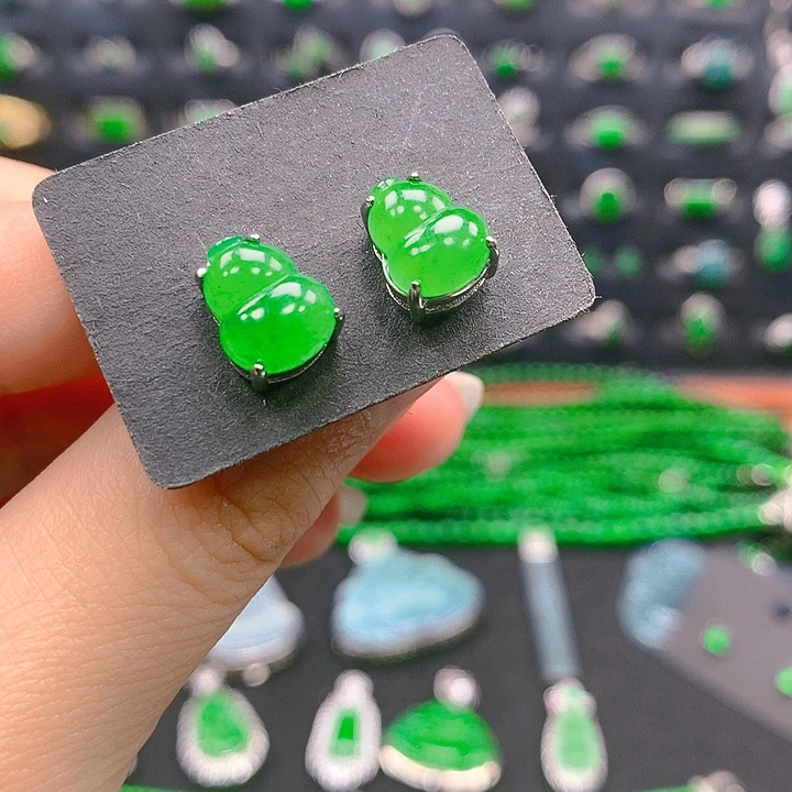 翡翠未镶嵌颈饰耳钉