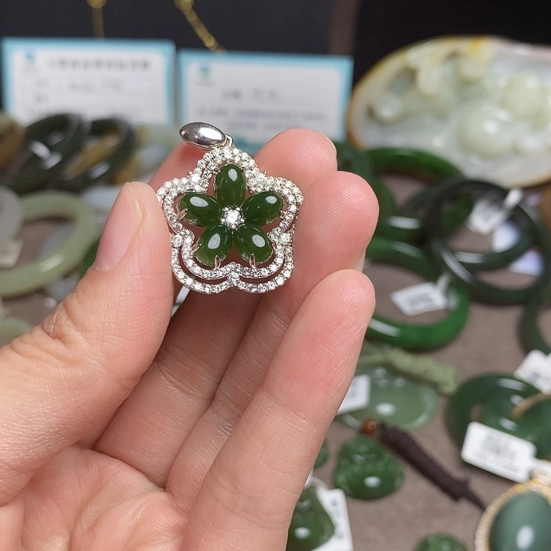 颈饰银S925镶嵌和田玉