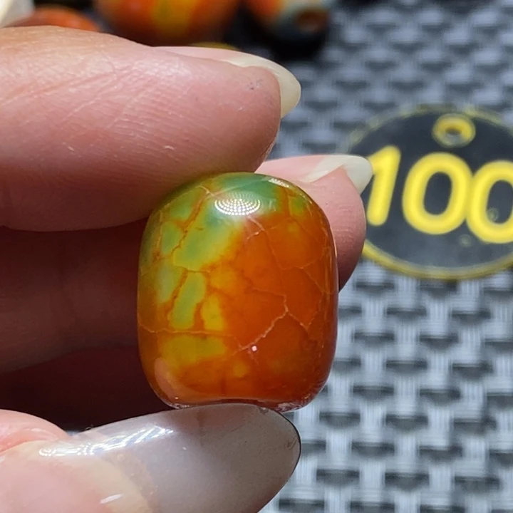 用***9玛瑙/玉髓未镶嵌颈饰