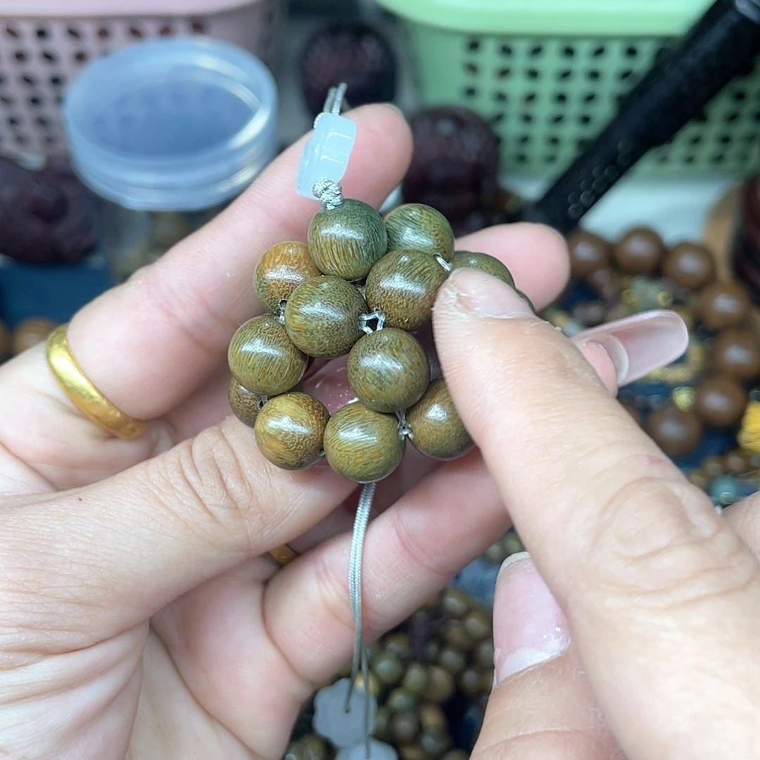 维腊木（绿檀）无事牌