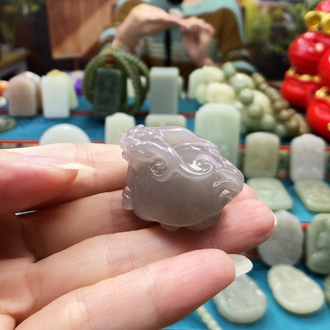 用***7和田玉未镶嵌颈饰