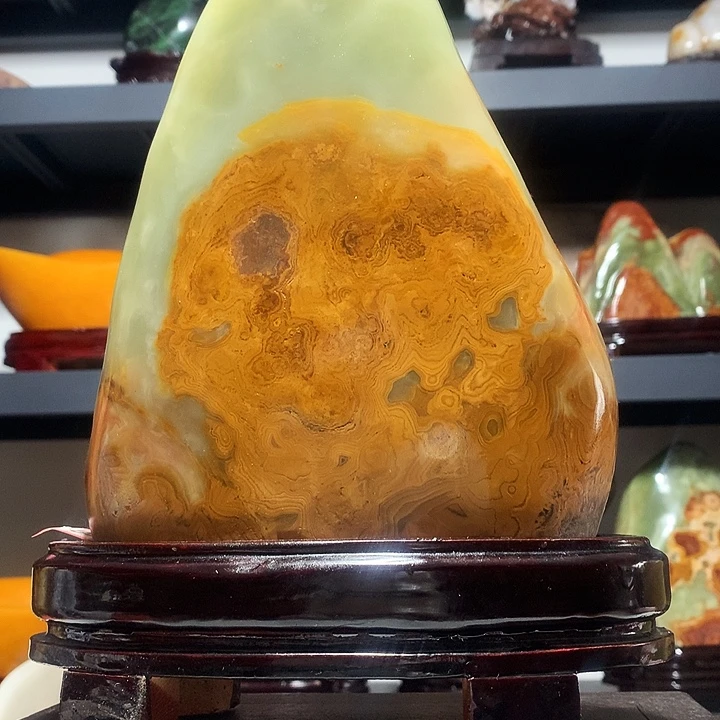 石材宽20厘米高29厘米