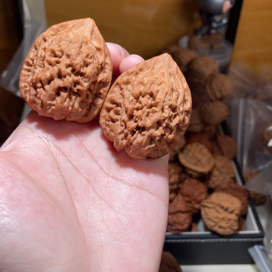 42尺寸全品无修血红皮官帽