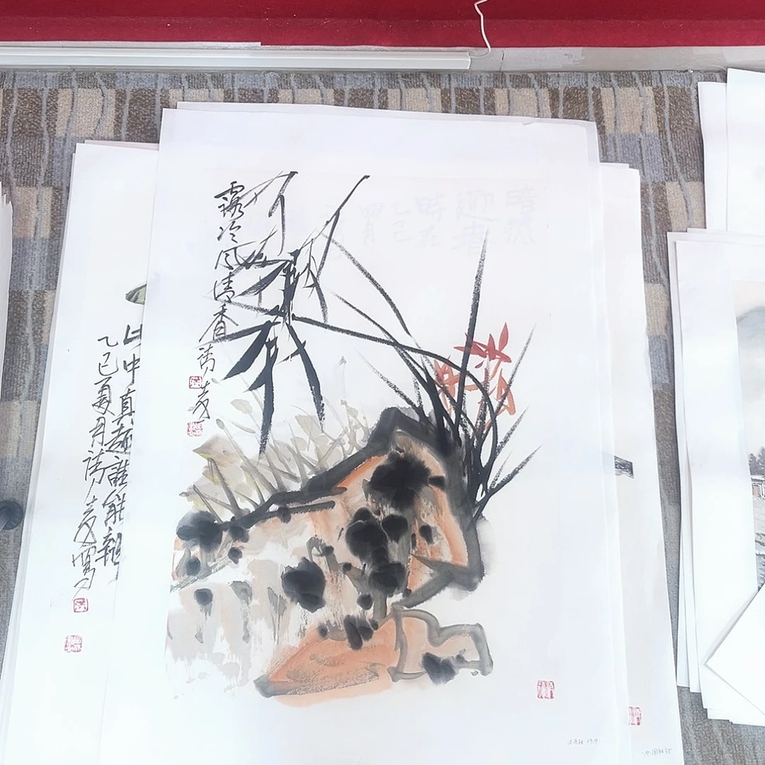国画洪国林老师四尺三开花鸟奇奇