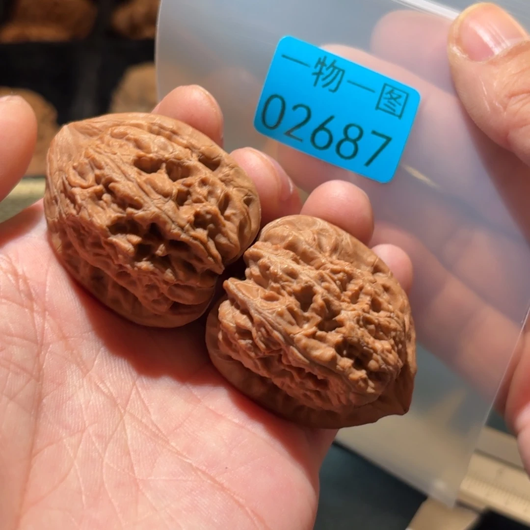 文玩核桃把件赤龙
