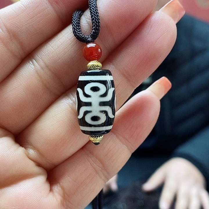 玛瑙/玉髓颈饰合金