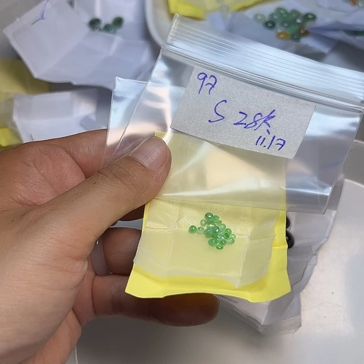 S***Q定制翡翠未镶嵌不