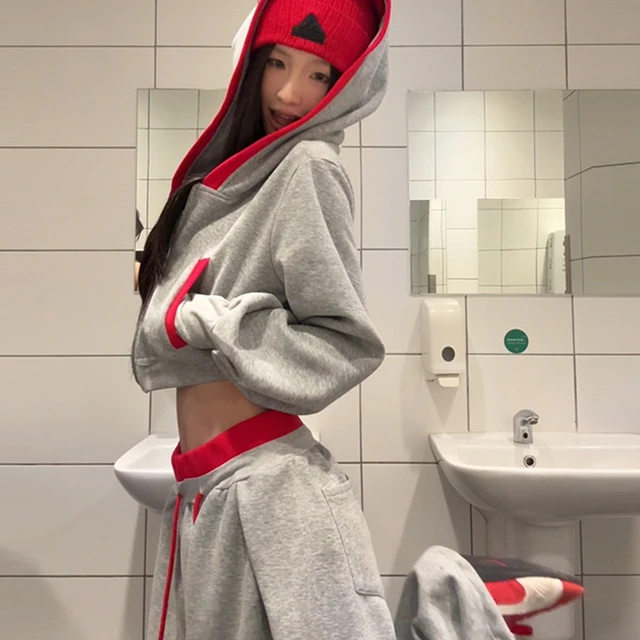 早秋装巨好看运动卫衣穿搭配一整套时尚高级感秋季套装女2025新款