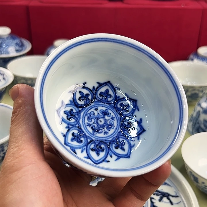 玛***卡摆件景德镇陶瓷鑫龙景