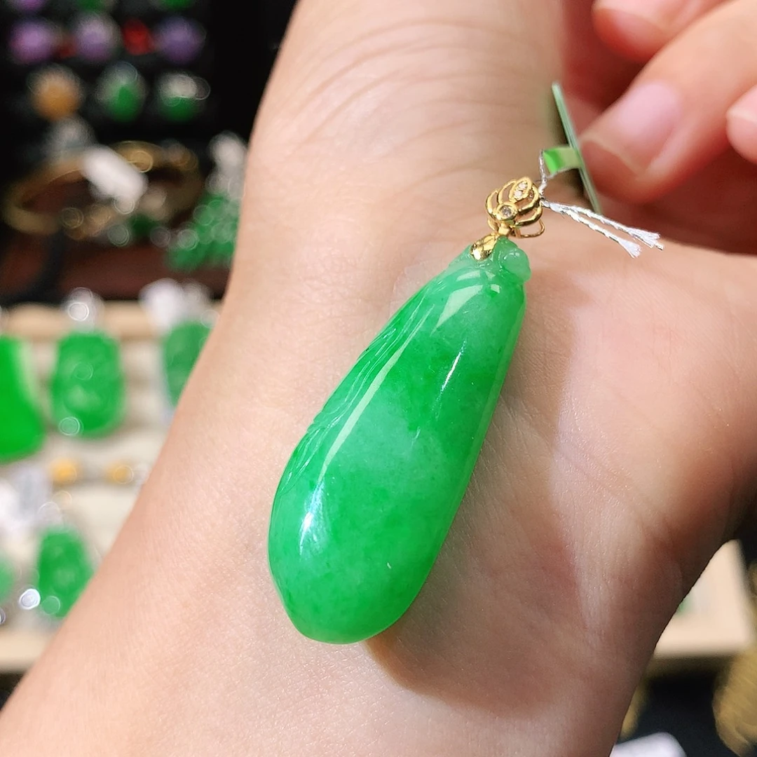 翡翠18K金镶嵌吊坠(不含链)