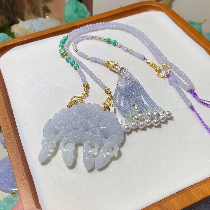 翡翠未镶嵌颈饰翡翠吊坠
