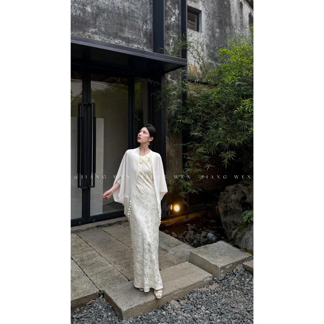 【韶华】法式花朵挂脖温柔风气质连衣裙