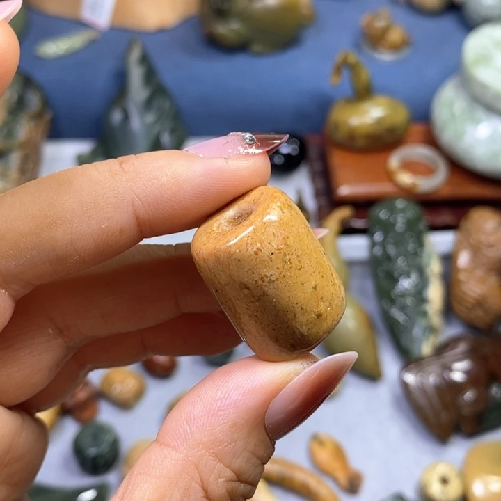 岫岩河磨玉（透闪石质玉）未镶嵌挂件