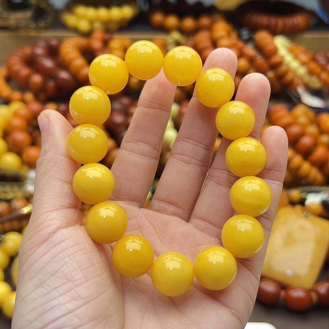 蜜蜡未镶嵌珠宝奇石