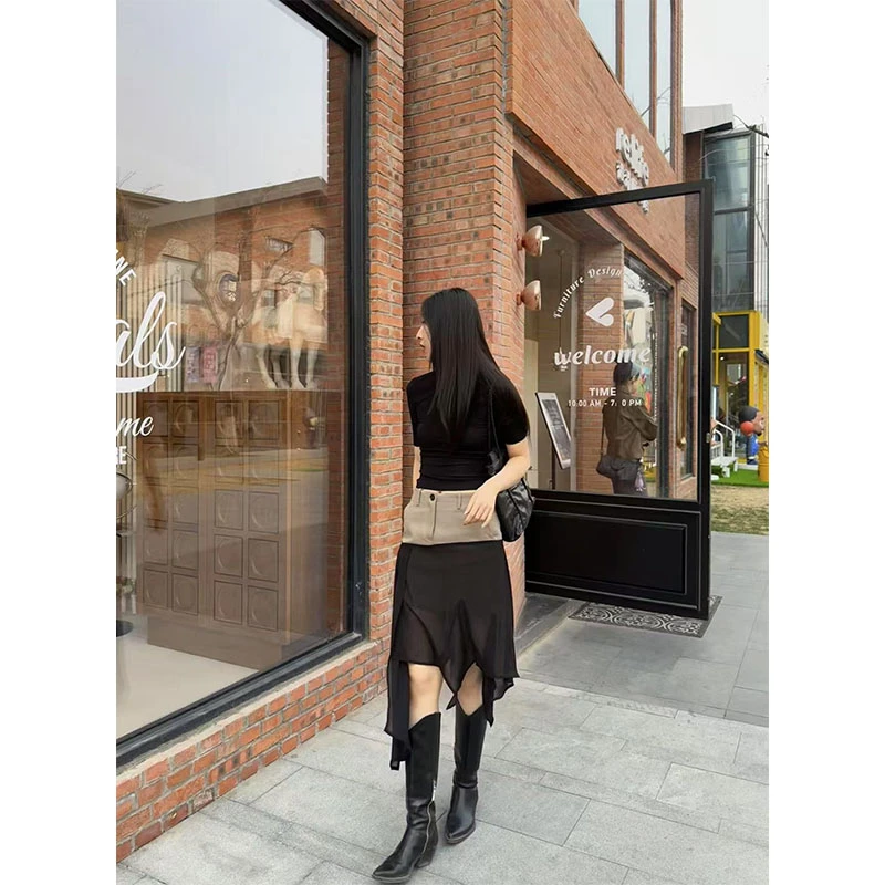 2025秋季新款修身显瘦简约百搭时尚正肩短袖上衣不规则拼接半身裙
