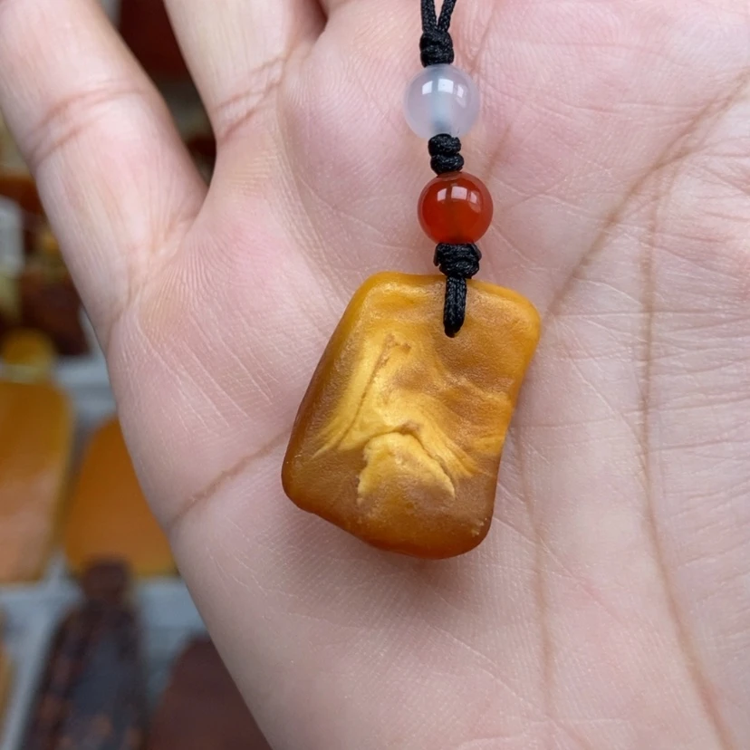 【闪购商品】琥珀颈饰未镶嵌