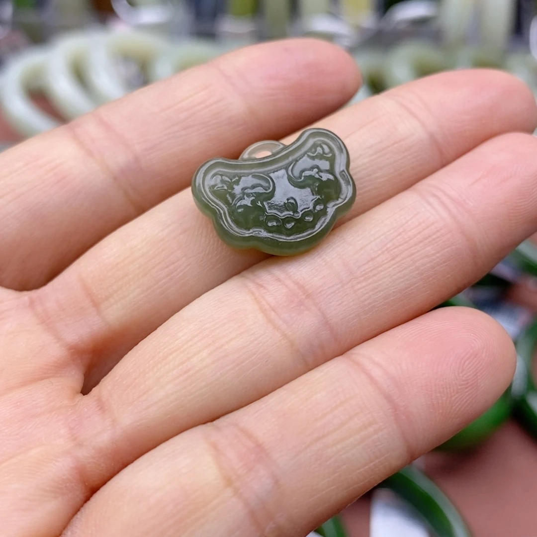 未镶嵌手镯和田玉敏