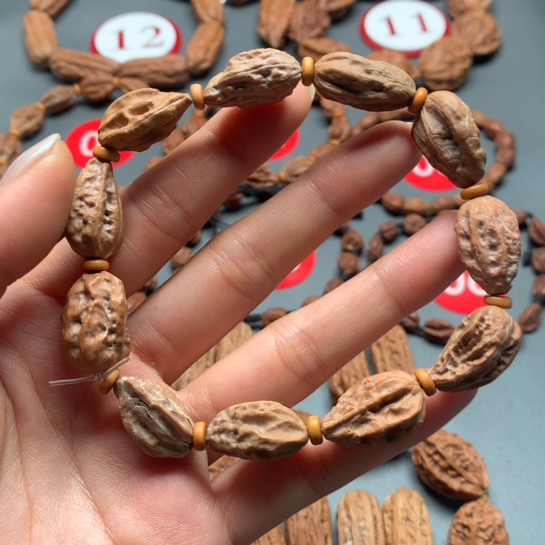 核桃85东北秋子不规则异型串带备子